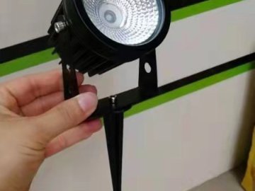 Đèn cắm cỏ kingled 12w