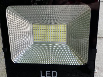 Đèn pha led 150w