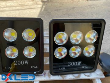 Đèn pha cốc 400w